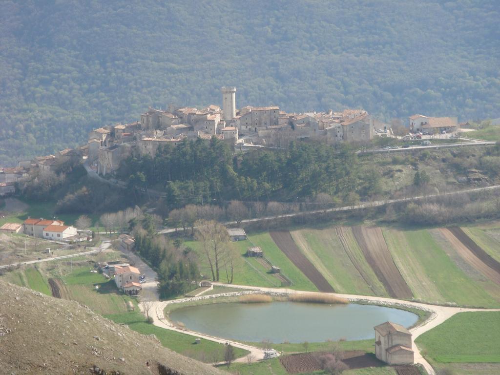 Residence Villa Valsi Santo Stefano Di Sessanio Eksteriør billede
