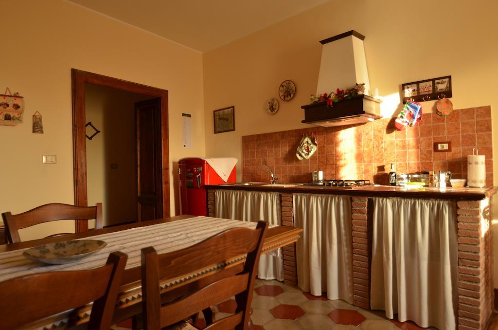 Residence Villa Valsi Santo Stefano Di Sessanio Værelse billede