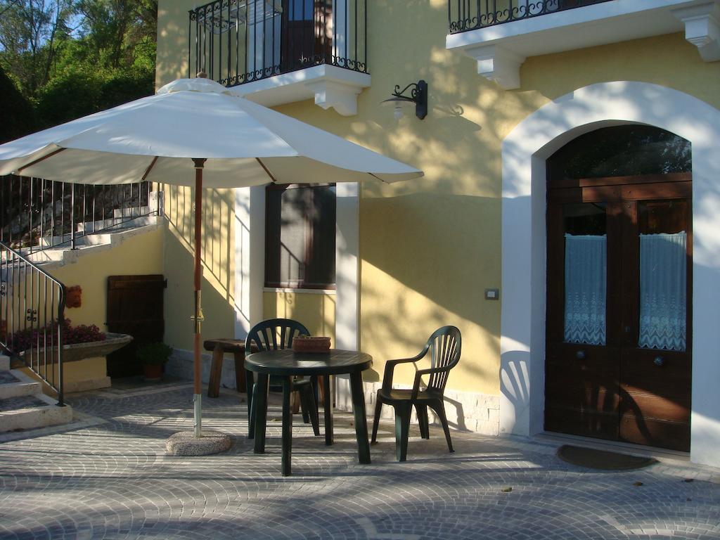 Residence Villa Valsi Santo Stefano Di Sessanio Eksteriør billede