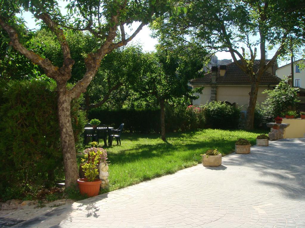 Residence Villa Valsi Santo Stefano Di Sessanio Værelse billede