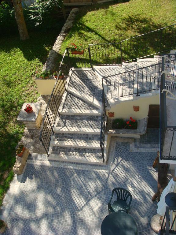 Residence Villa Valsi Santo Stefano Di Sessanio Værelse billede